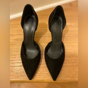 VINCE suede pumps